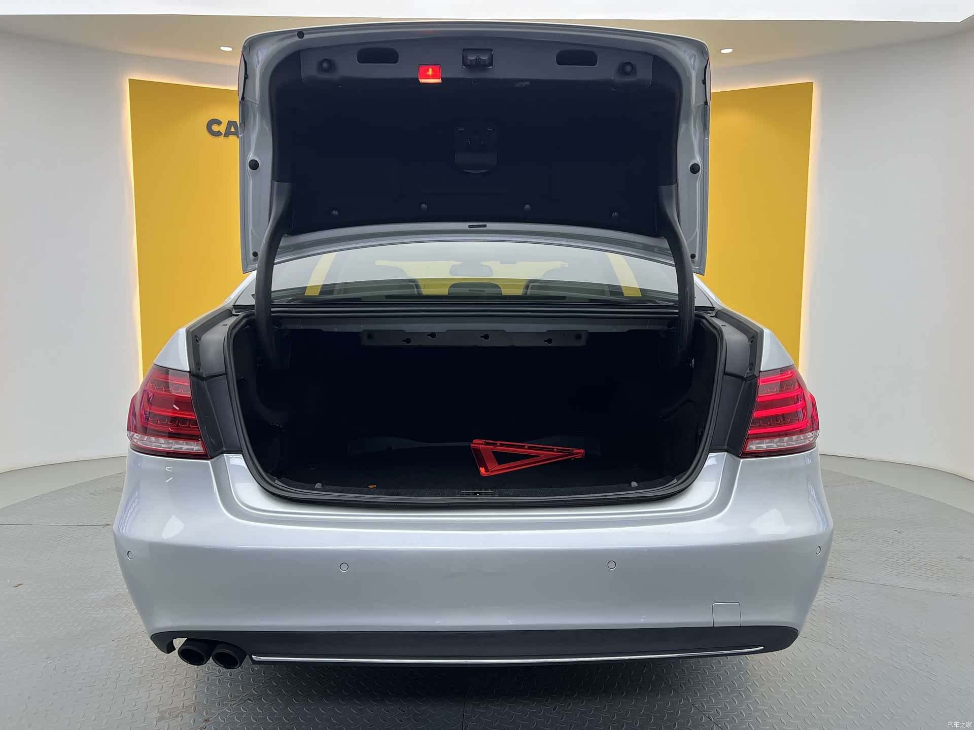 Mercedes-Benz E-Class, 2014 25