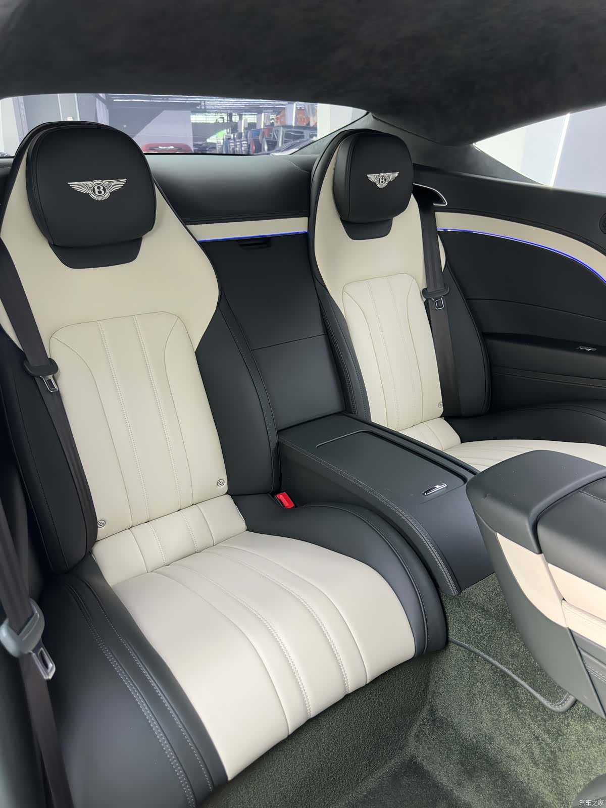 Bentley Continental GT, 2021 26