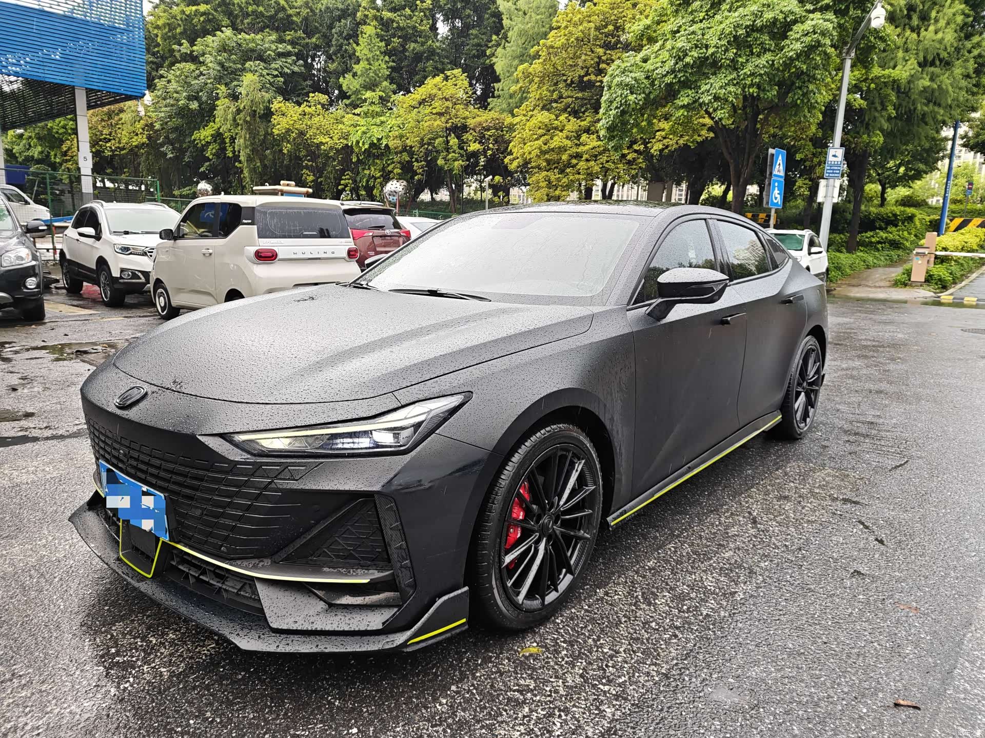 Changan UNI-V