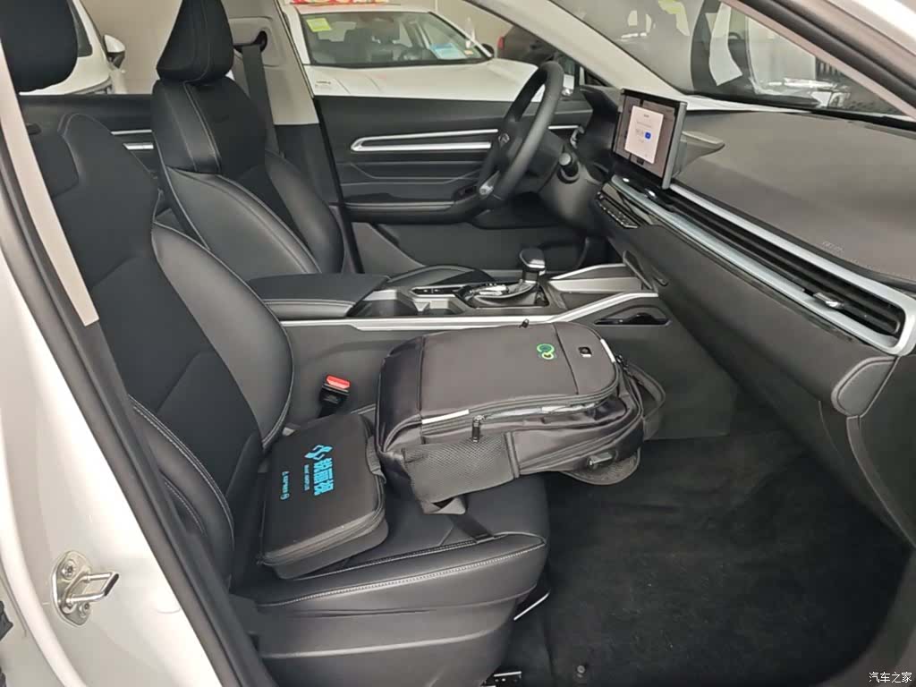 Geely Emgrand, 2026 25