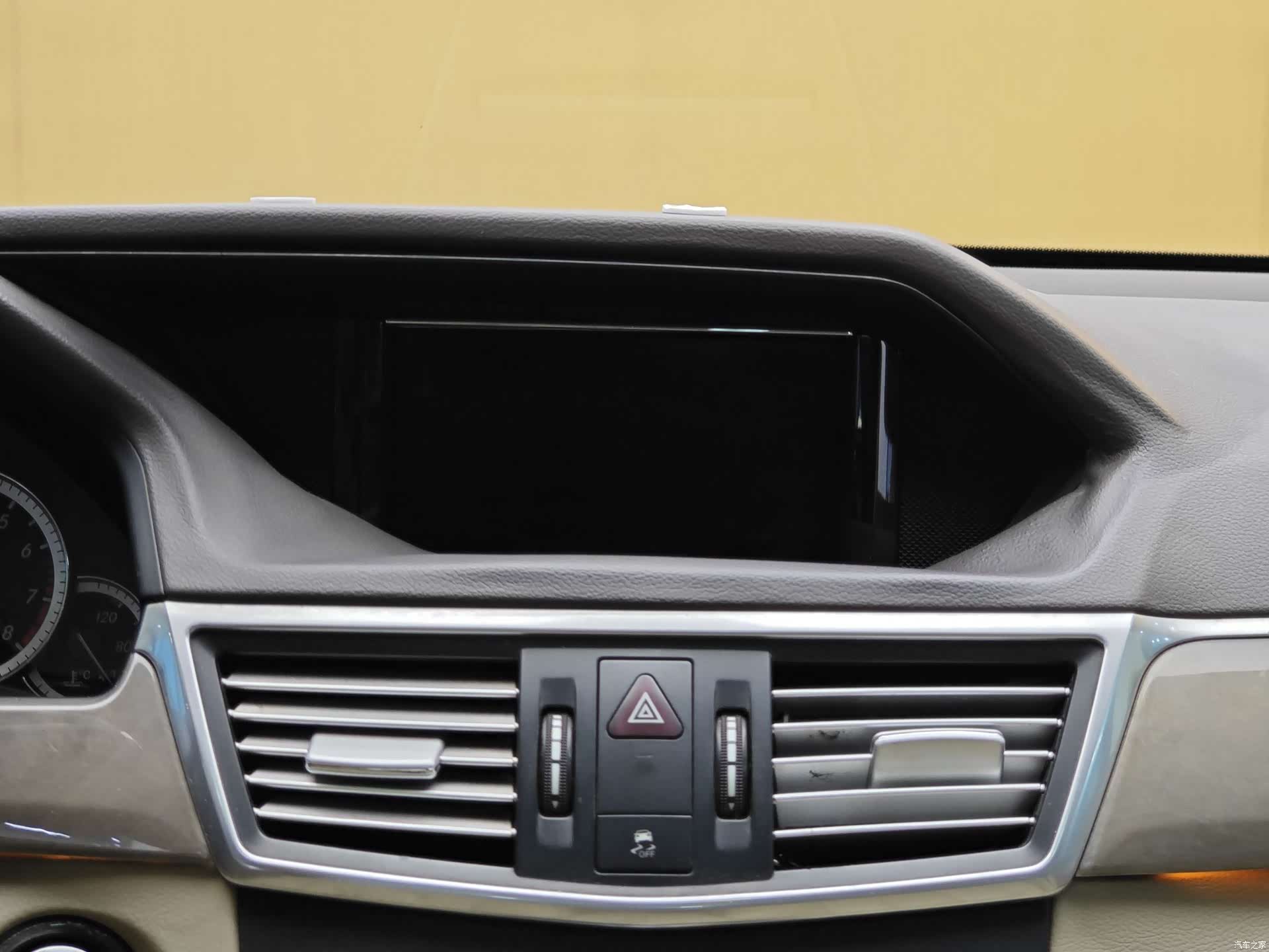 Mercedes-Benz E-Class, 2009 16