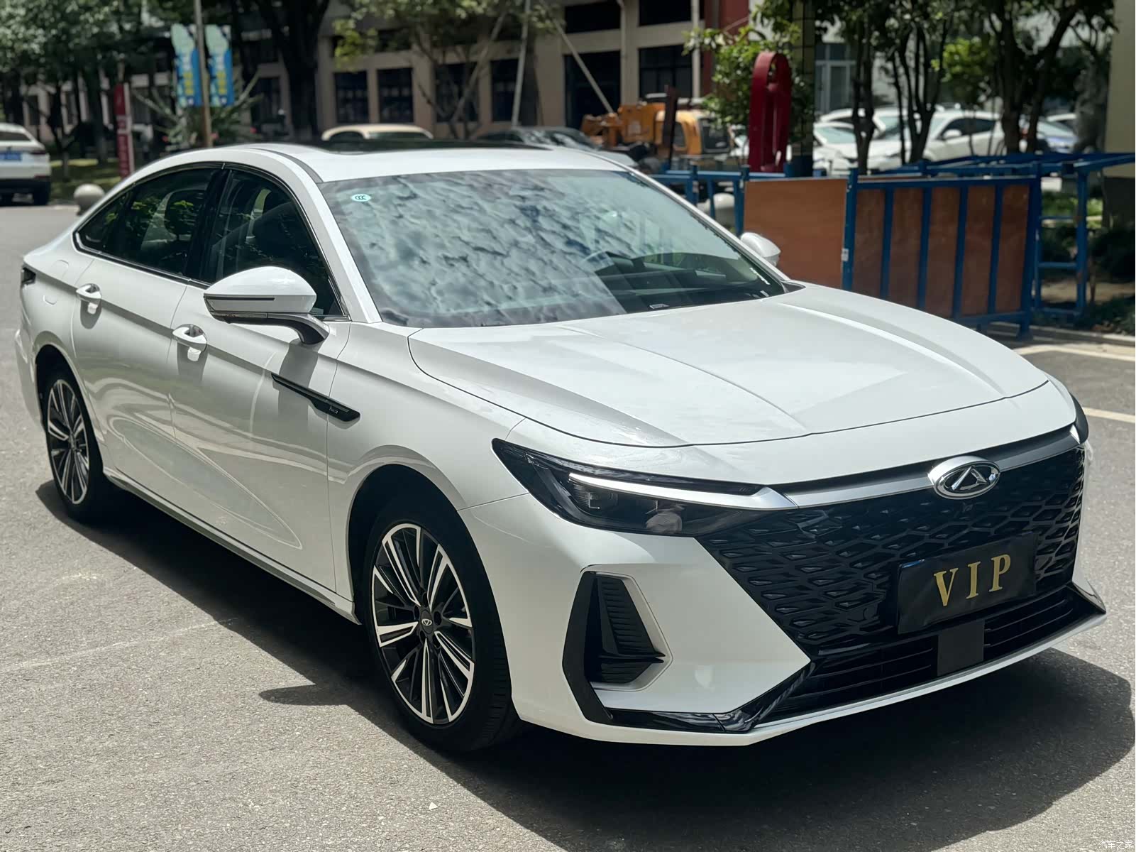 Chery Arrizo 8, 2025 3