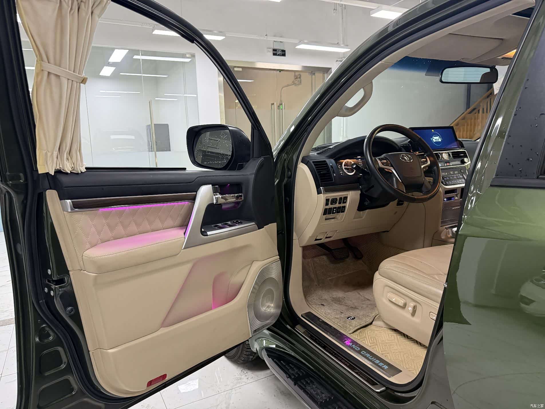 Toyota Land Cruiser, 2012 8