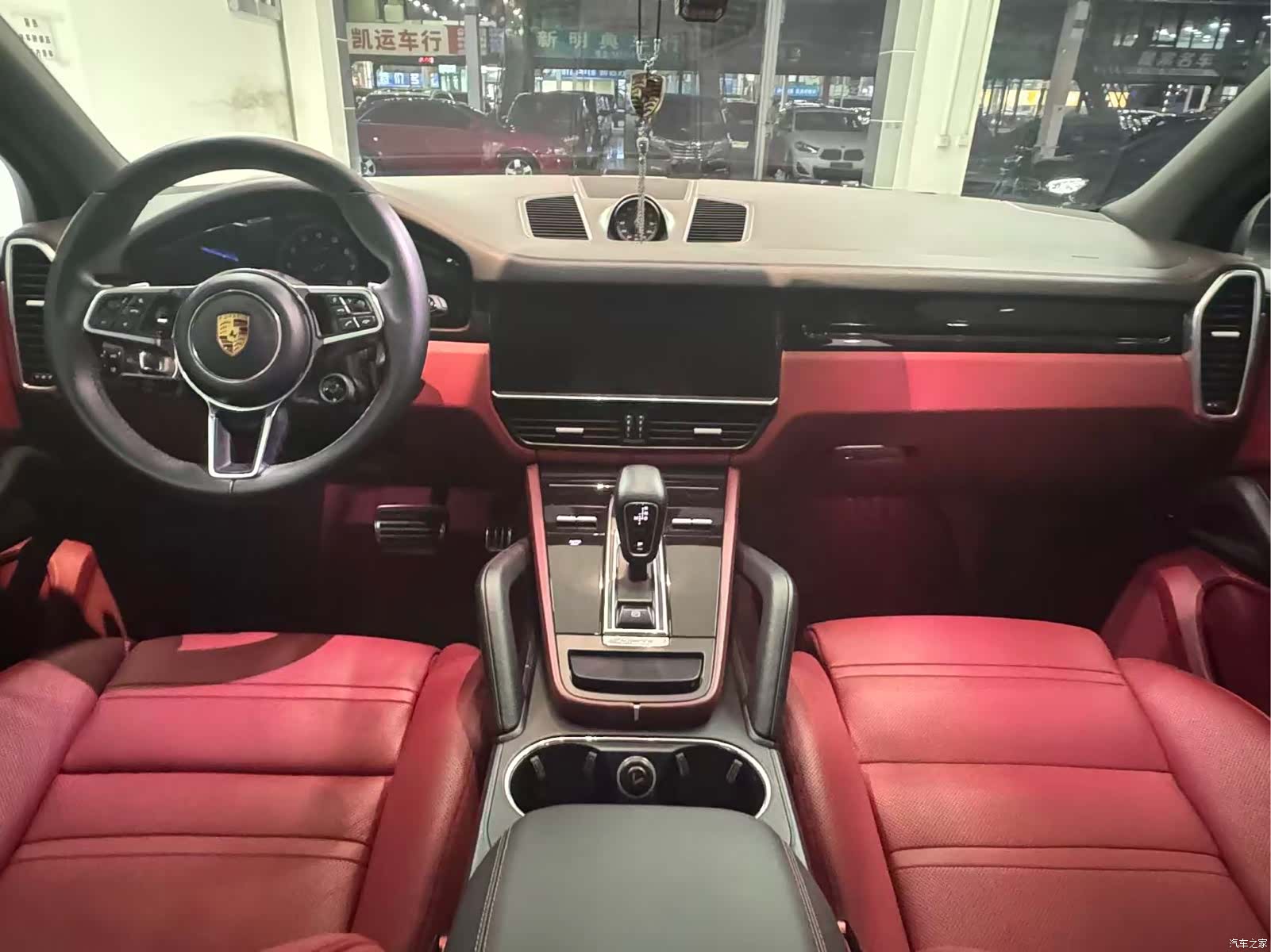 Porsche Cayenne, 2018 7