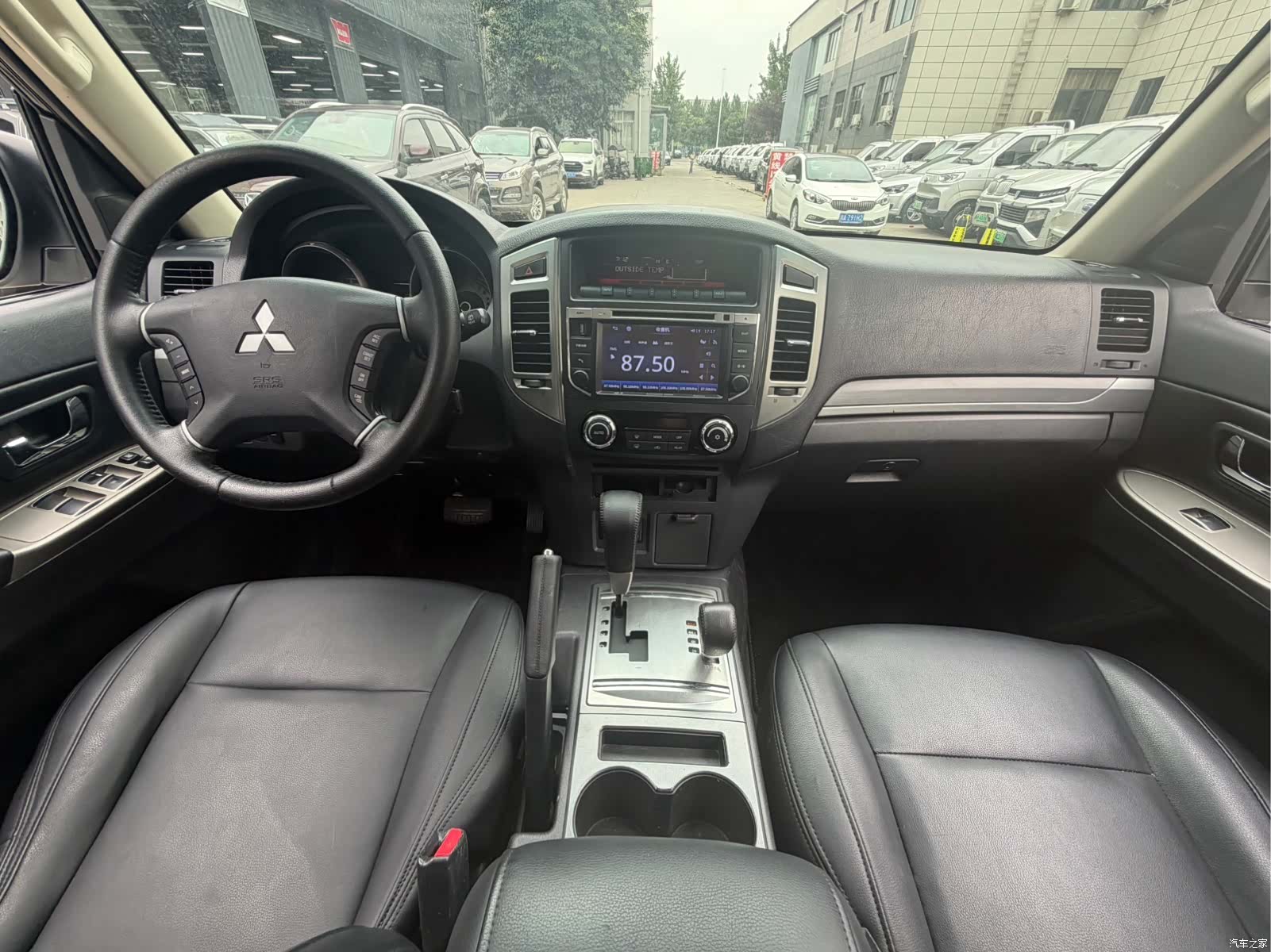 Mitsubishi Pajero, 2017 8