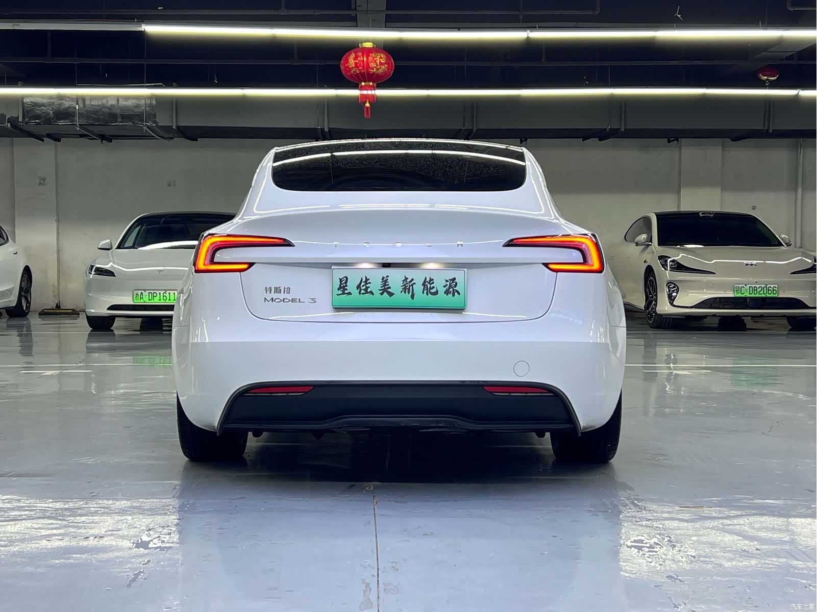 Tesla Model 3, 2025 12