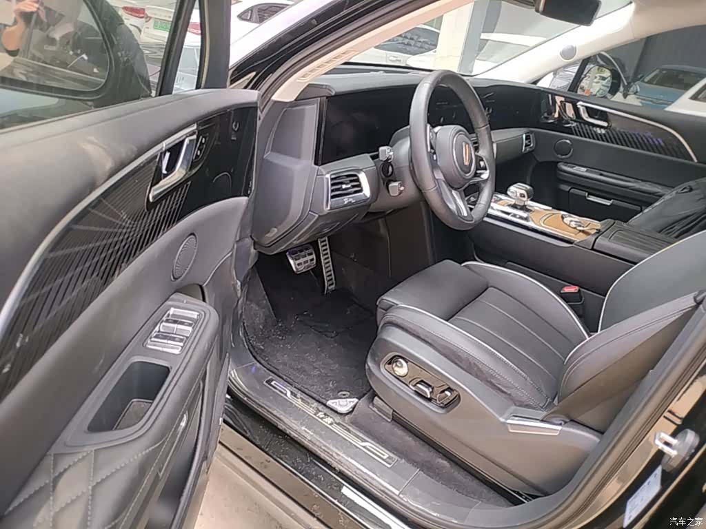 Hongqi E-HS9, 2023 16