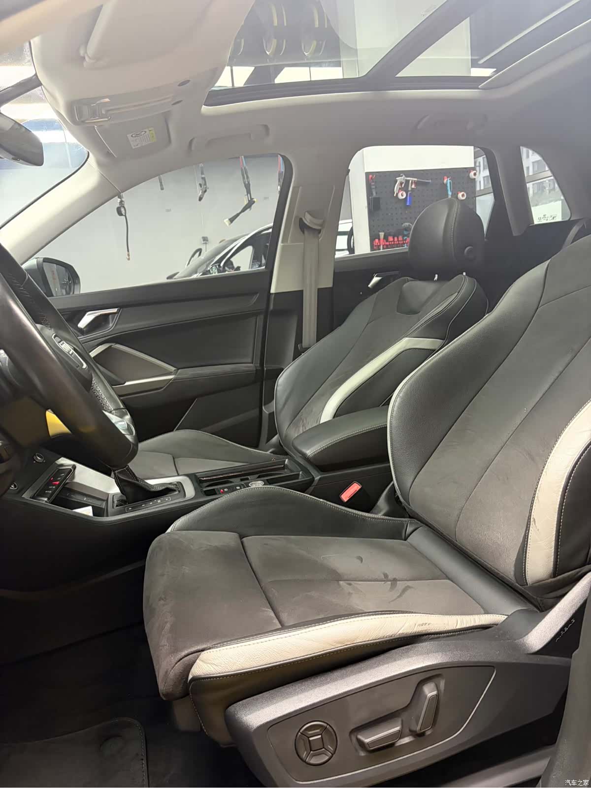 Audi Q3, 2022 11