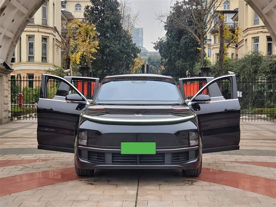 Li Auto Ideal L8