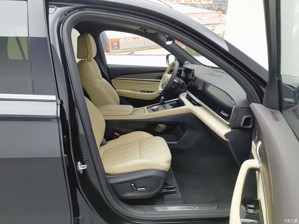 Geely Xingyue L, 2025 23