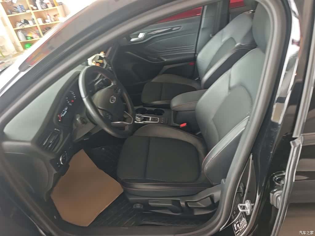Ford Focus, 2020 15