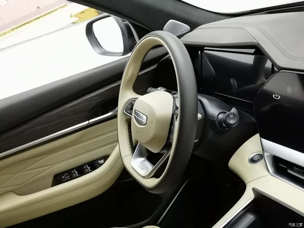Geely Xingyue L, 2025 22