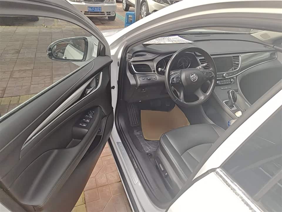 Buick Lacrosse
