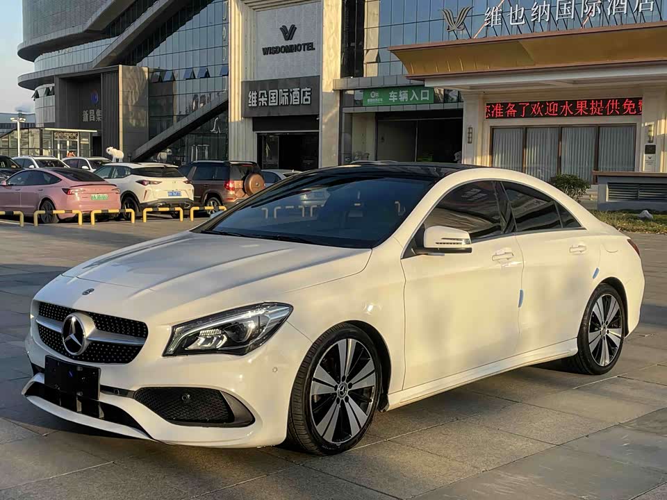 Mercedes-Benz CLA