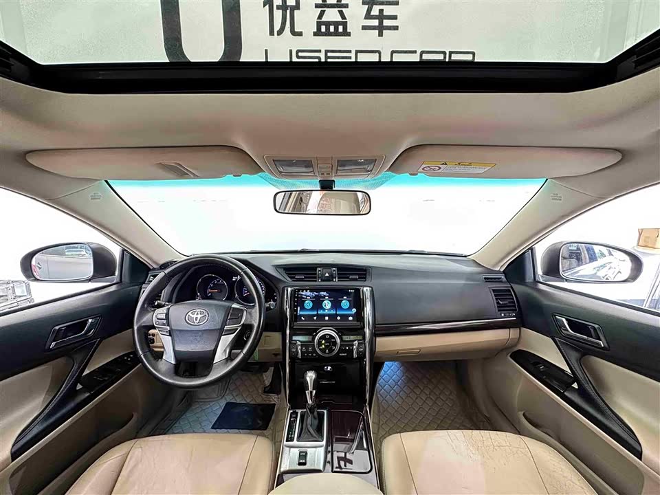 Toyota Reiz