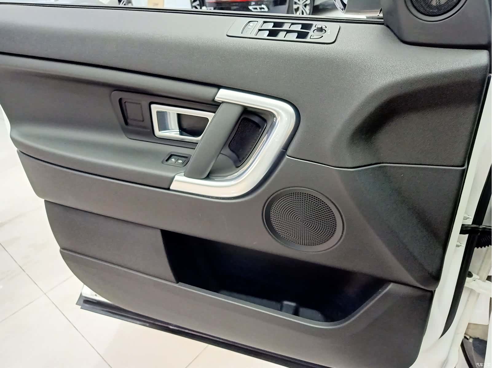 Land Rover Discovery, 2019 13
