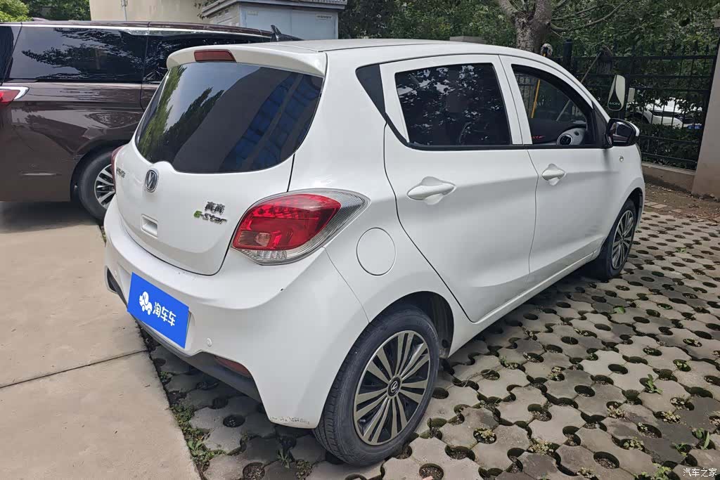 Changan E-Star, 2022 3