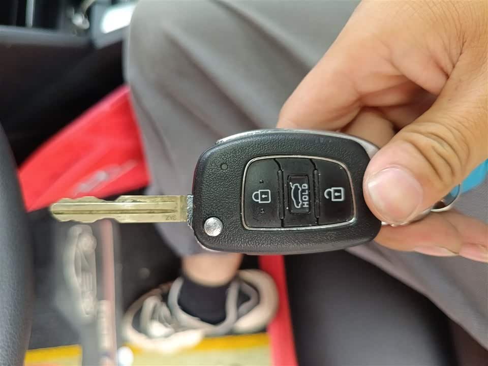 Hyundai Lead Hyundai Lead