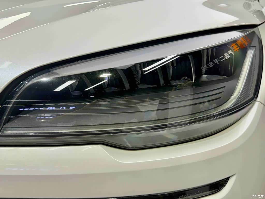Lincoln Aviator, 2020 все фото