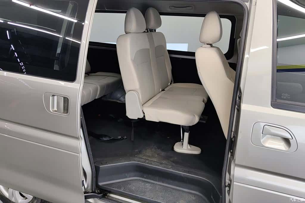 DongFeng M5L, 2022 11