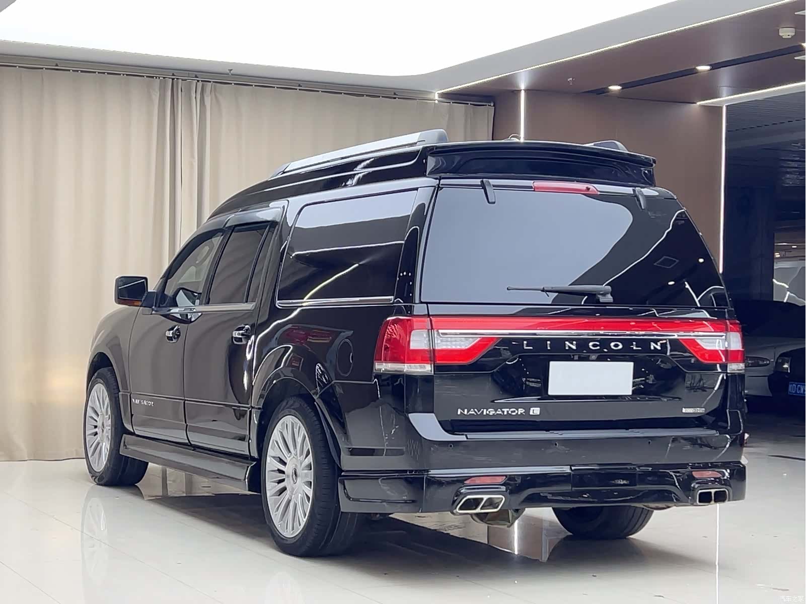 Lincoln Navigator, 2016 20