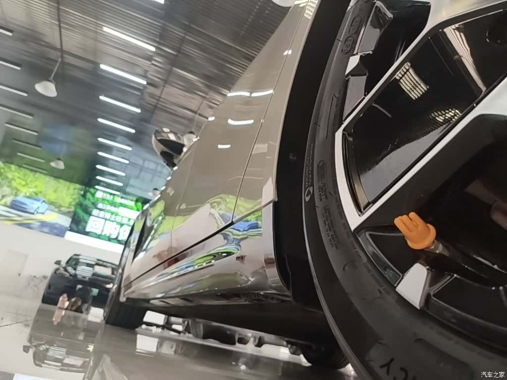 Xiaomi SU7, 2024 22