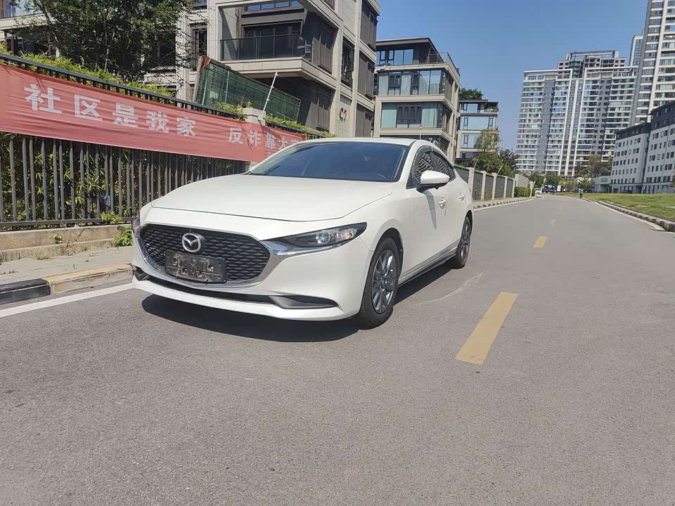 Mazda 3 Angkesaila