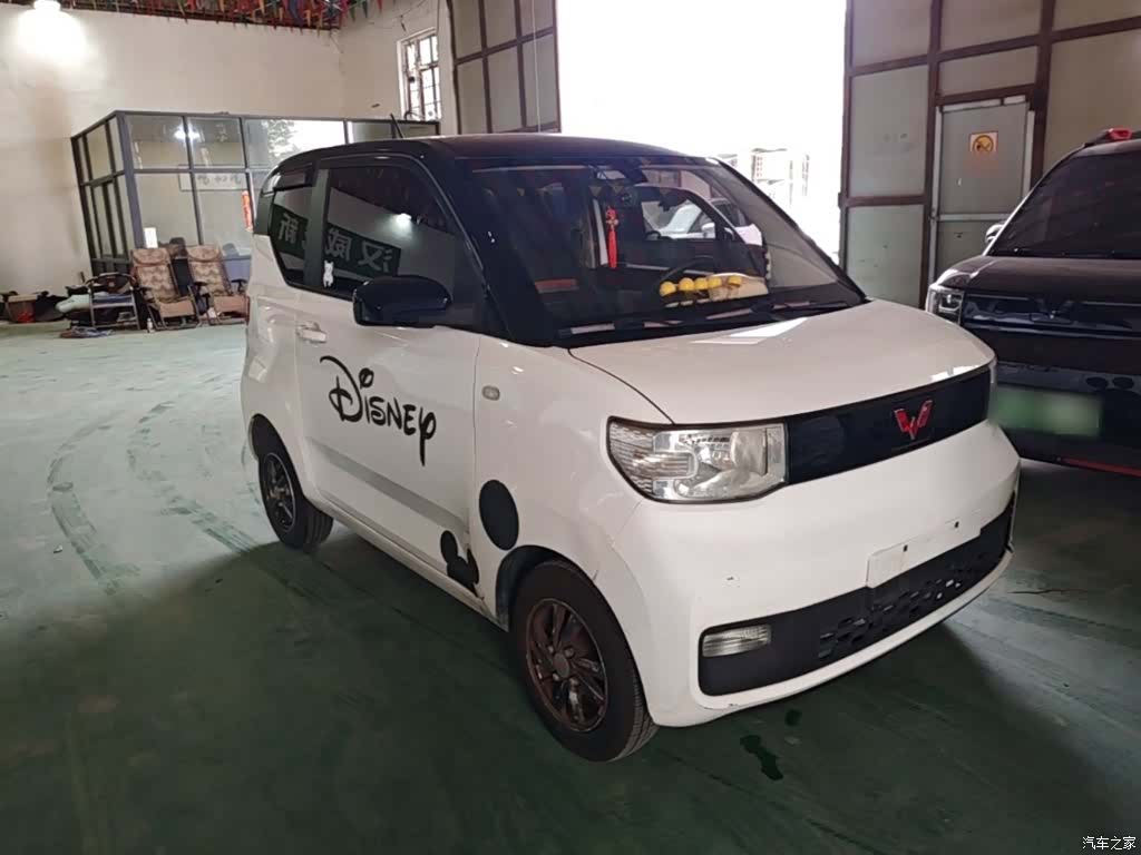 Wuling MINIEV, 2020 4