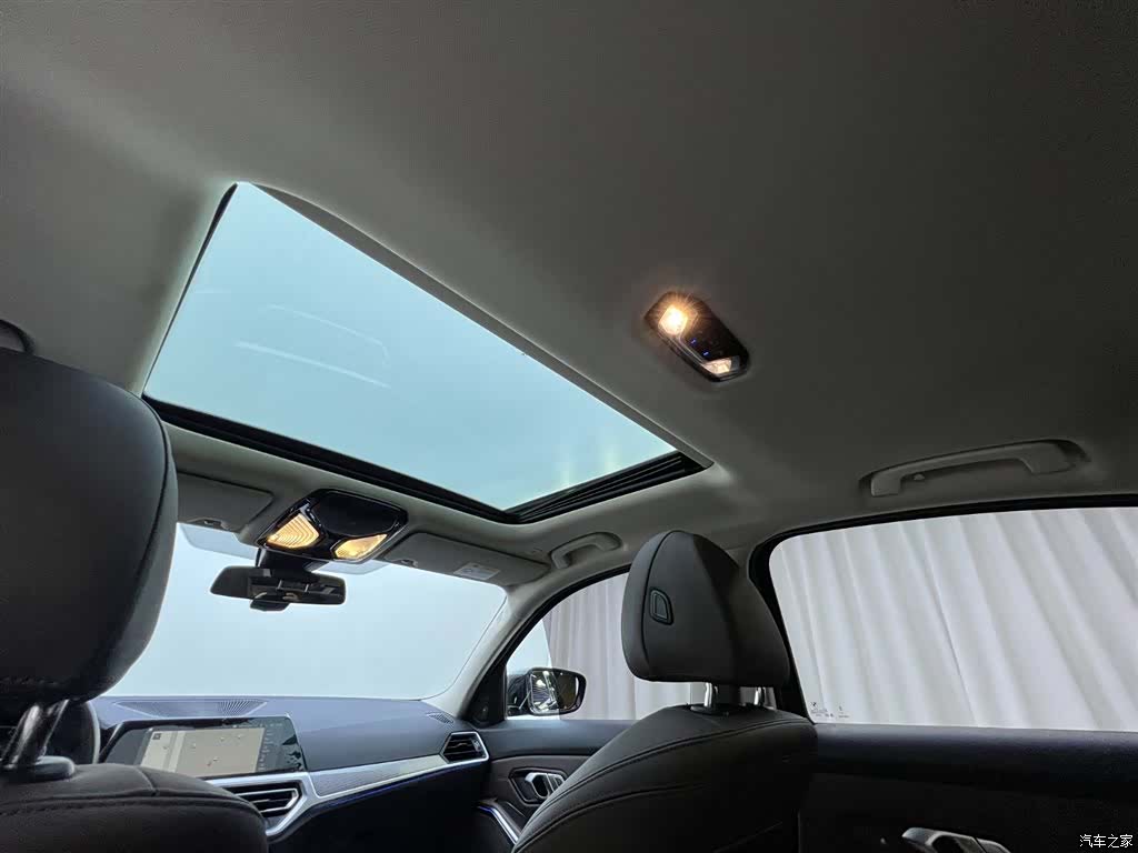 BMW 3 Series, 2022 21