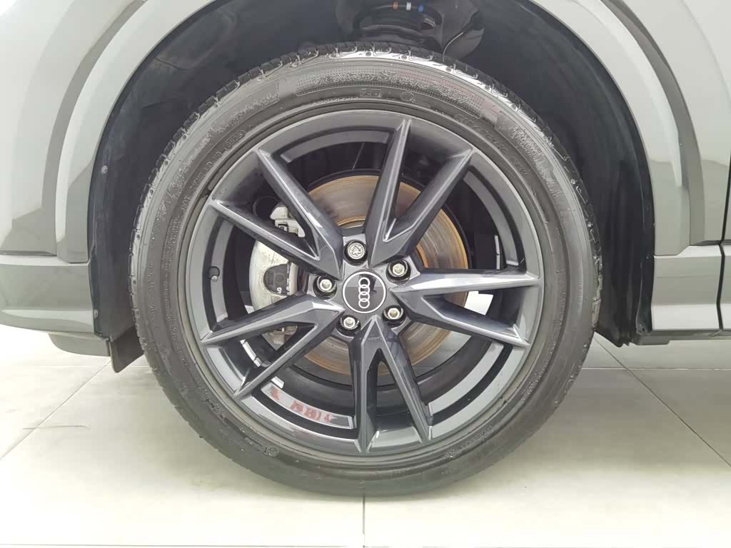 Audi Q2L, 2024 17