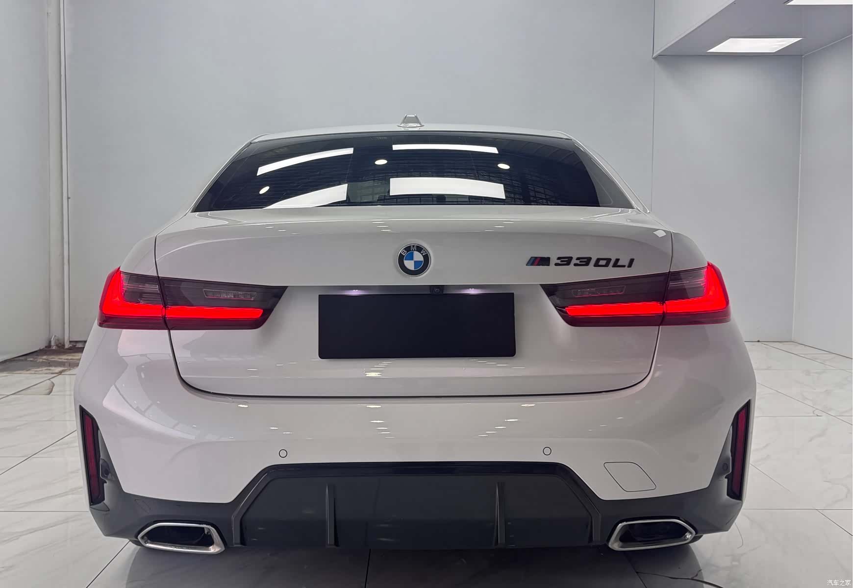 BMW 3 Series, 2023 все фото