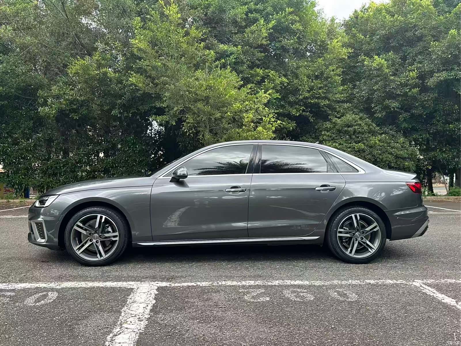 Audi A4L, 2020 10