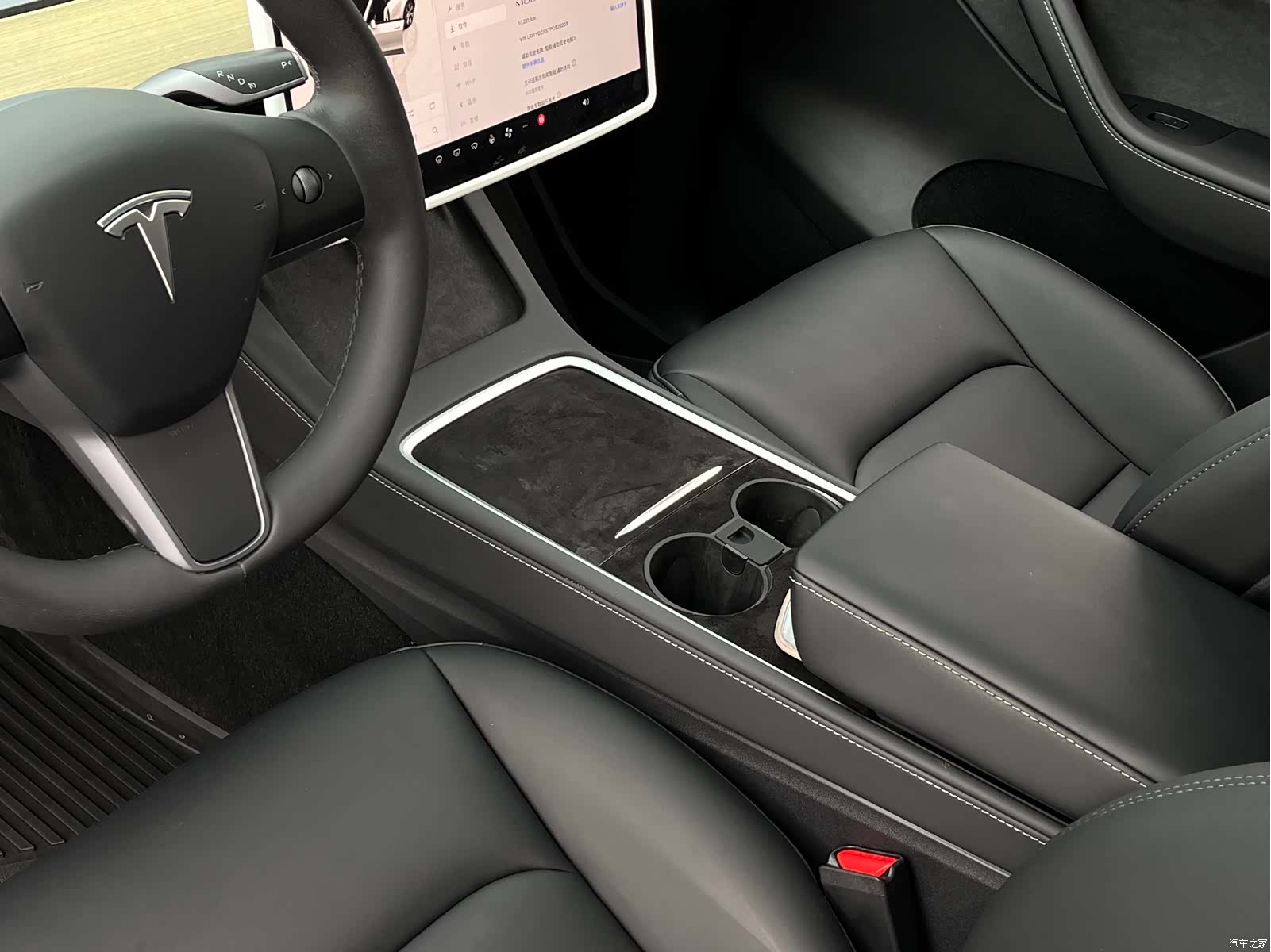 Tesla Model Y, 2023 10