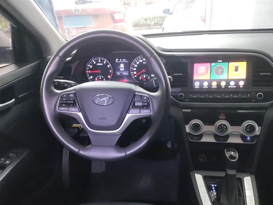 Hyundai Lead Hyundai Lead