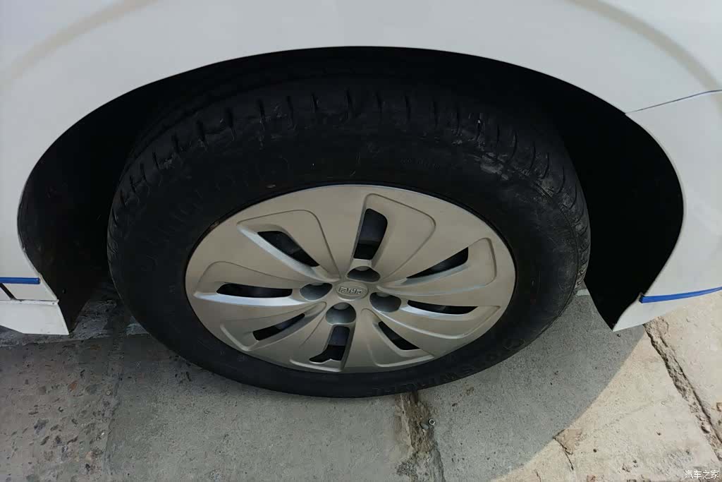 BYD E2, 2022 все фото