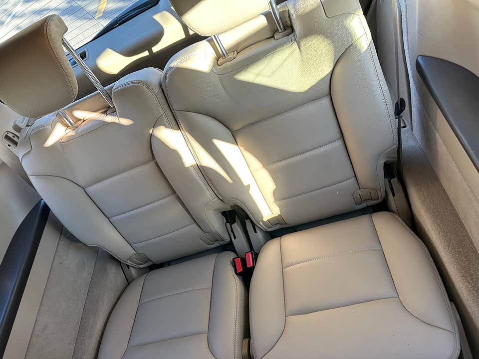 Mercedes-Benz R-class