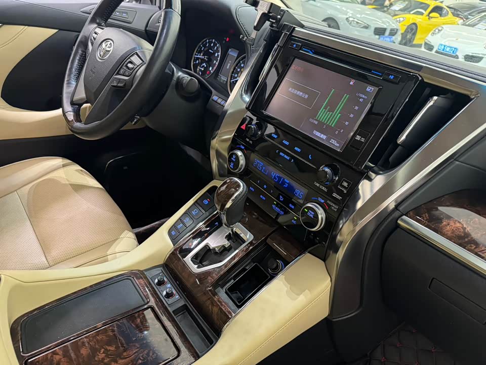 Toyota Elfa Toyota Elfa