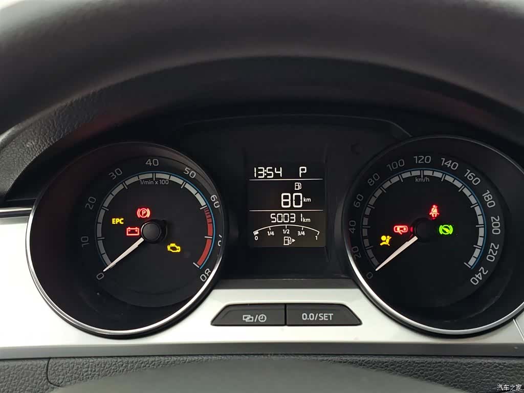 Skoda Rapid, 2022 11