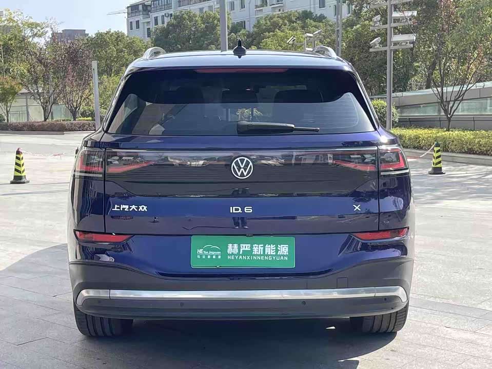 Volkswagen ID.6 X