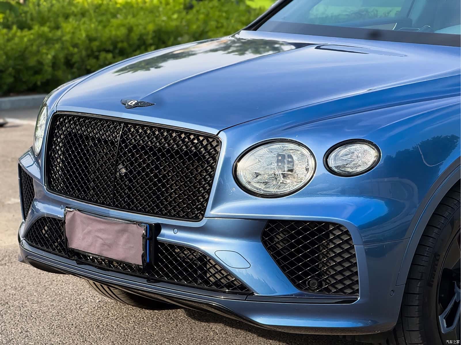 Bentley Bentayga, 2021 18