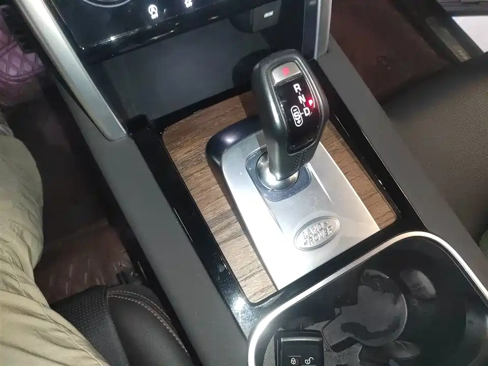 Land Rover Discover sports
