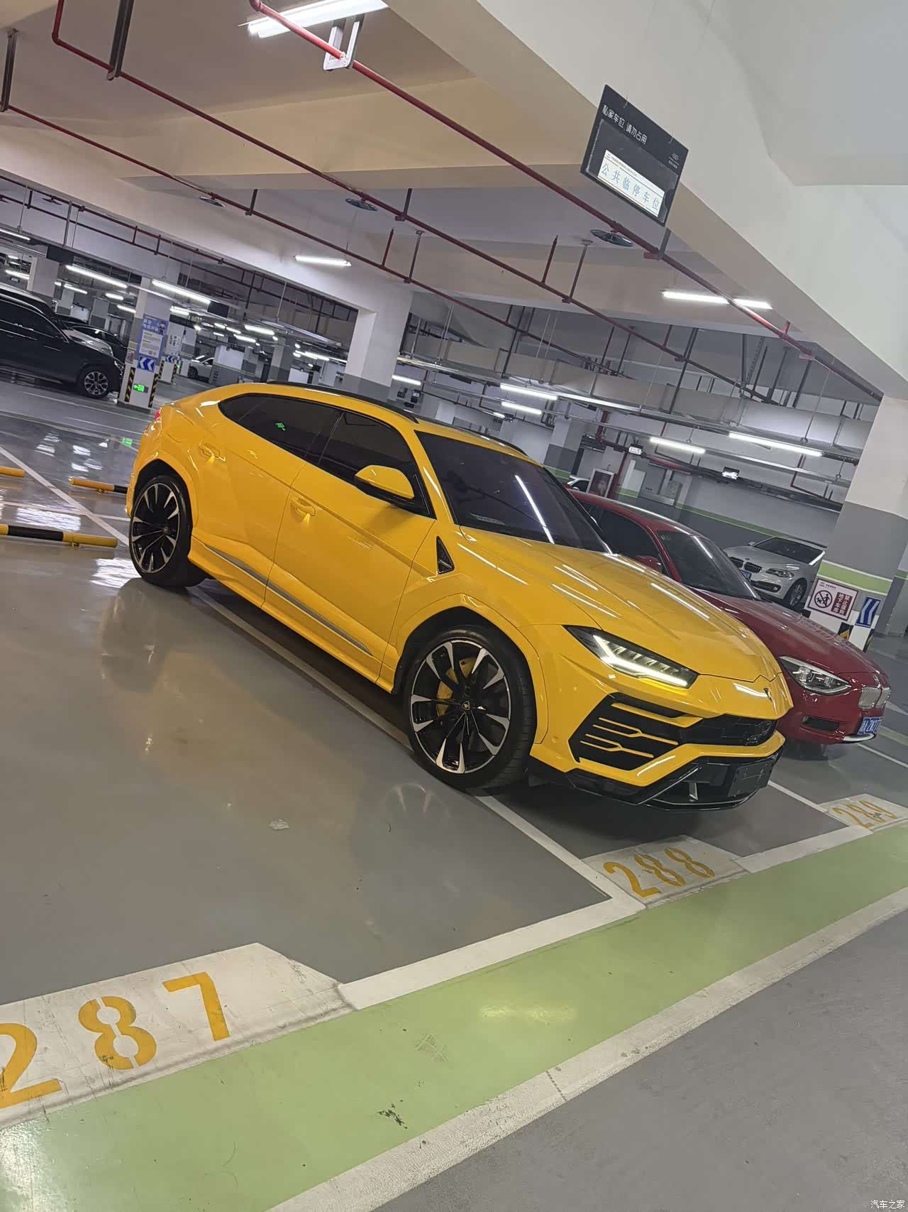 Lamborghini Urus, 2019 3