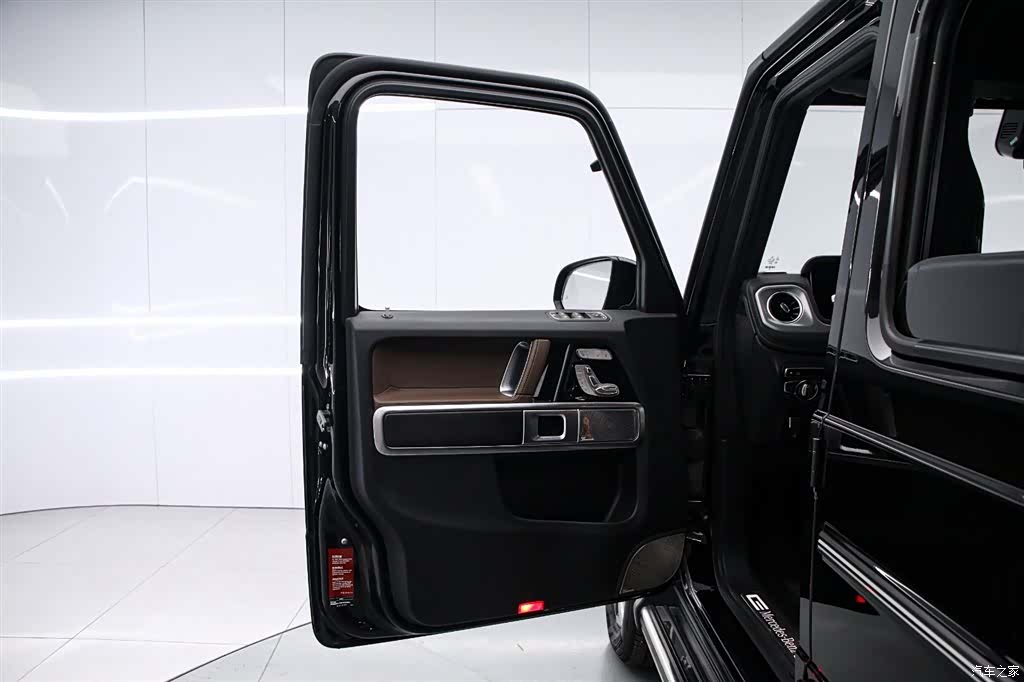 Mercedes-Benz G-Class, 2024 11