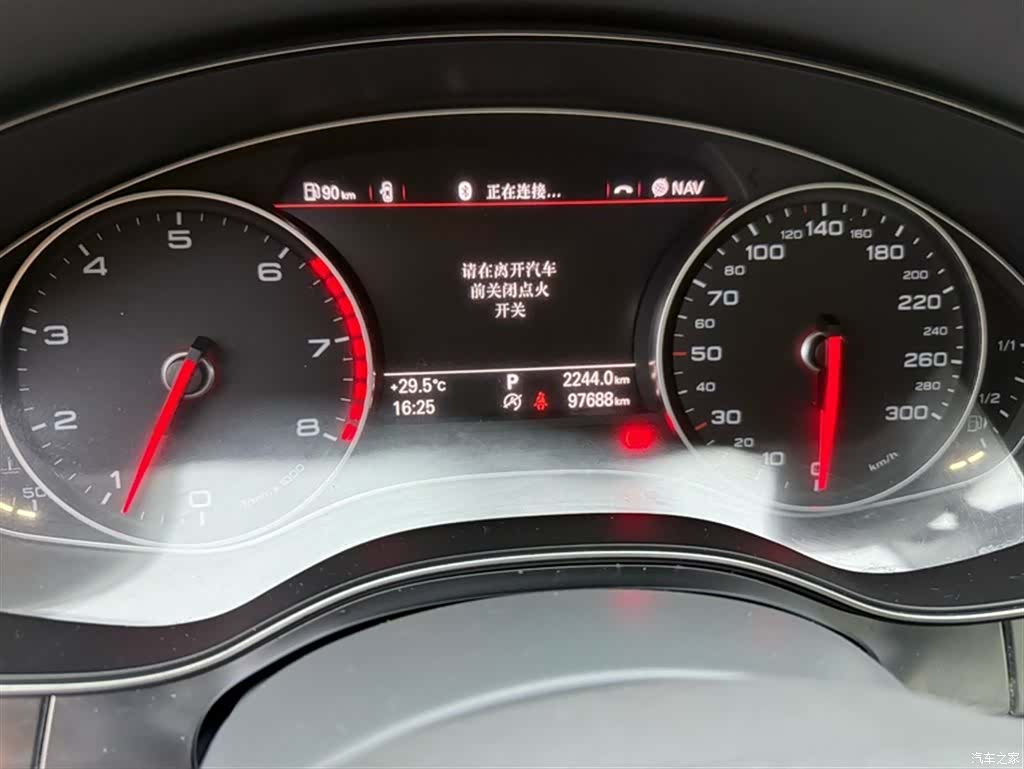 Audi A6L, 2015 13