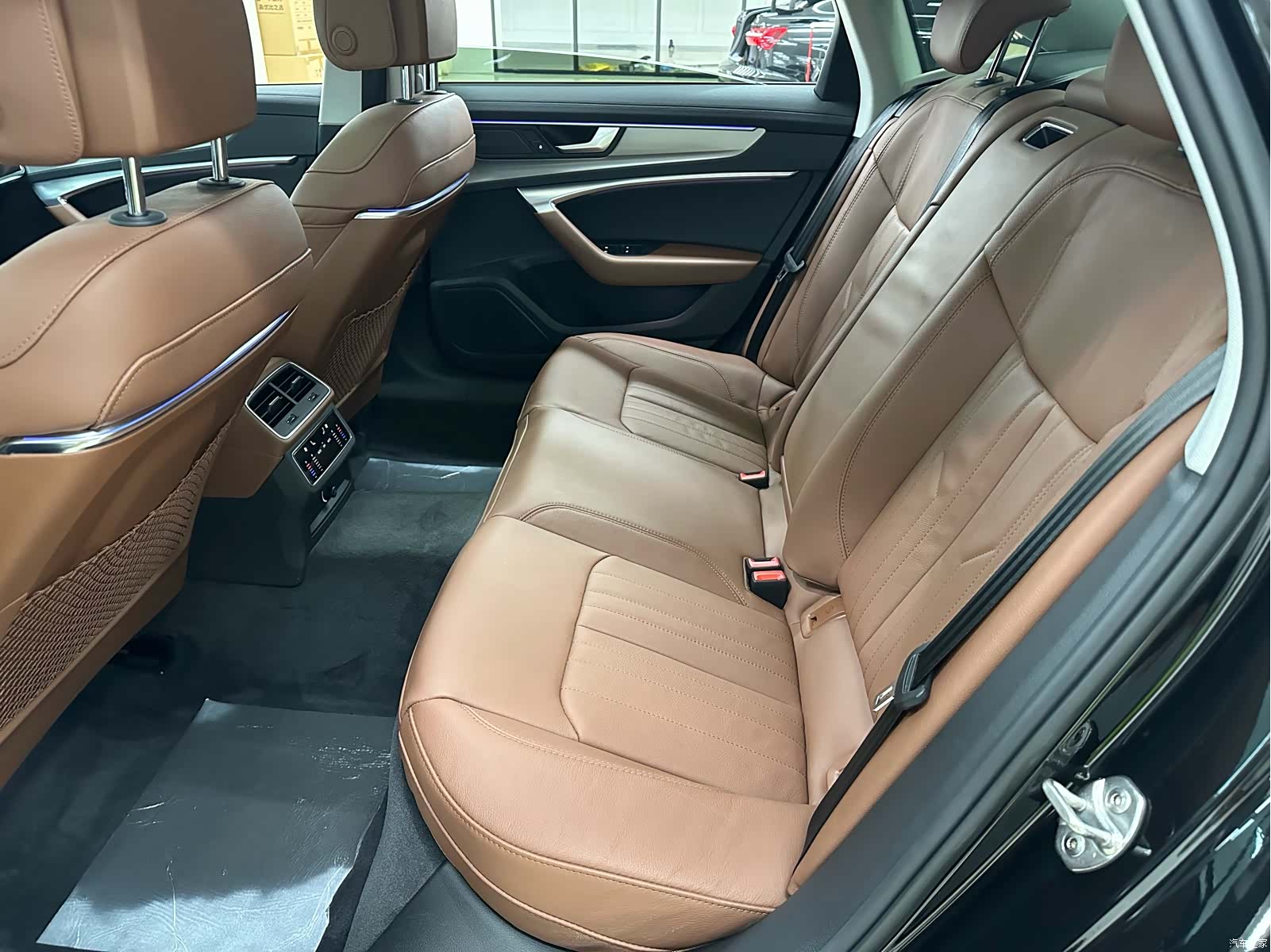 Audi A6L, 2022 8