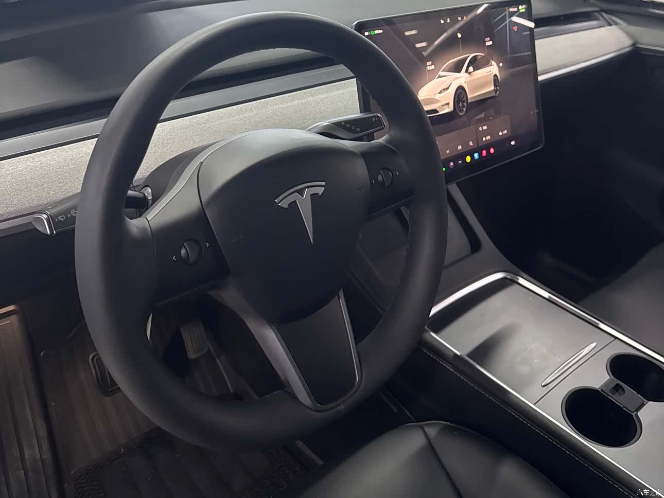 Tesla Model Y, 2023 11