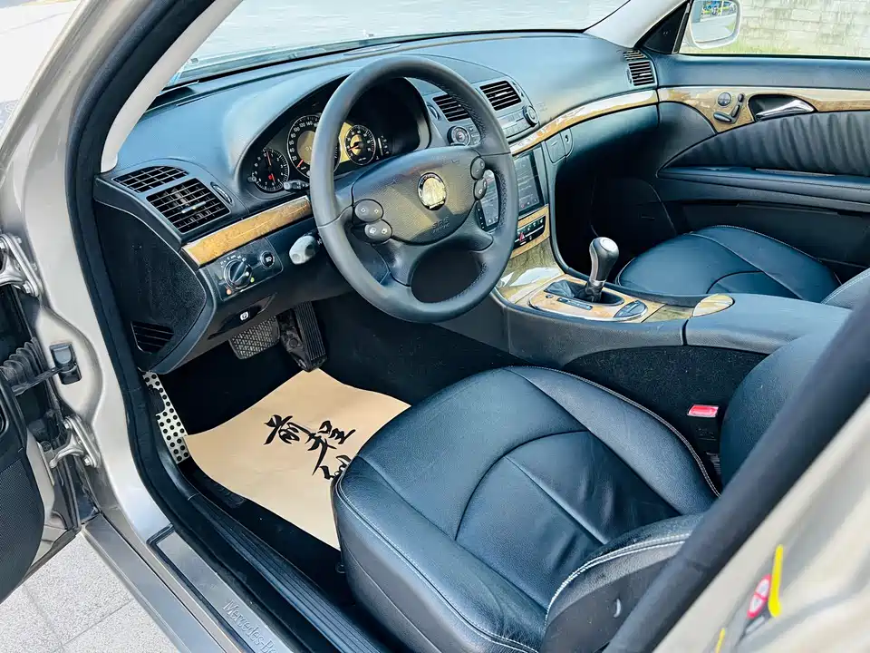 Mercedes-Benz E-class Mercedes-Benz E-class