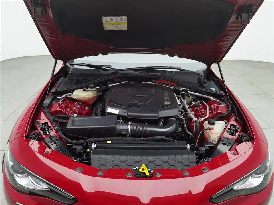 Alfa Romeo Giulia Alfa Romeo Giulia