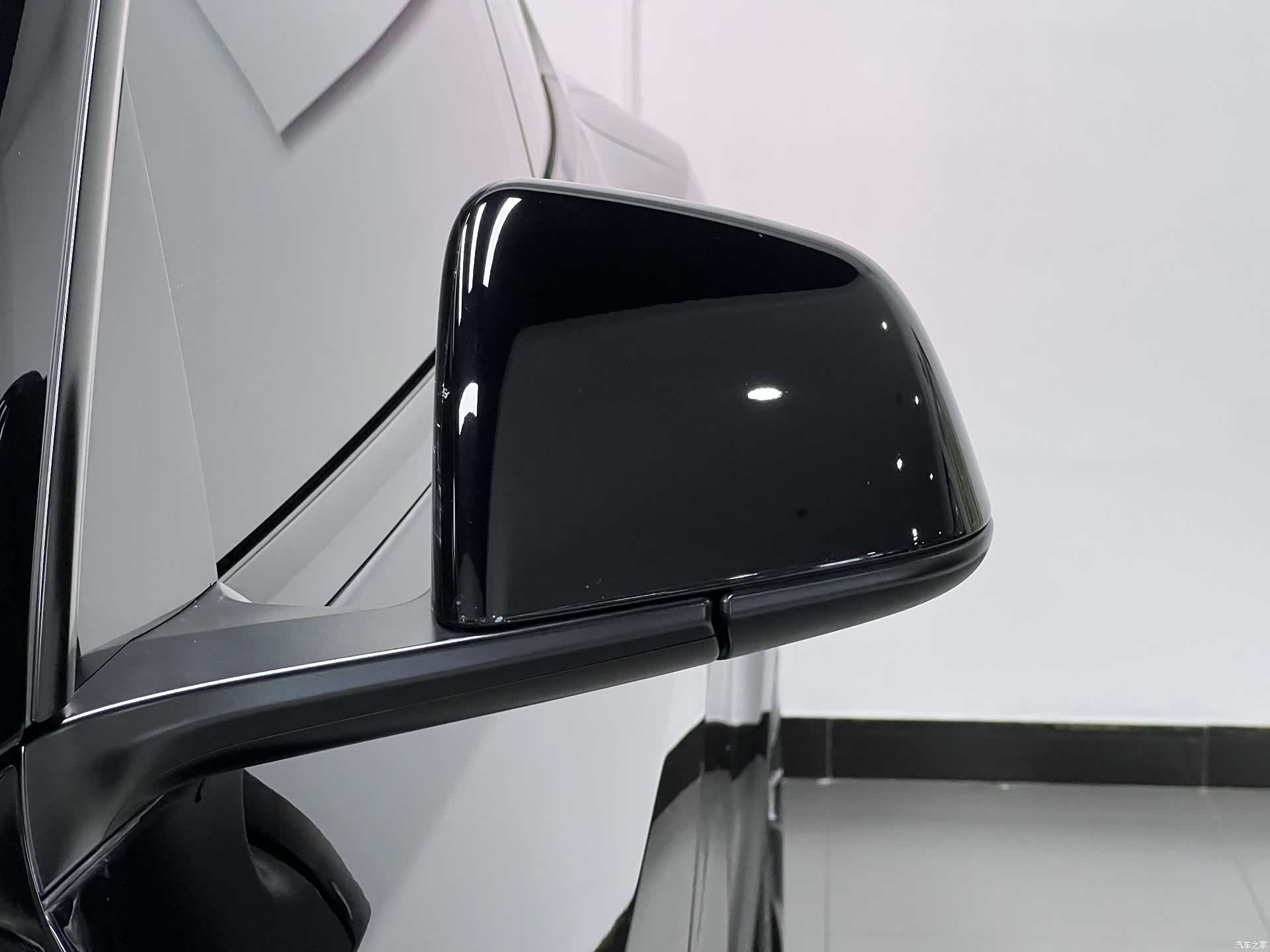 Tesla Model Y, 2021 13