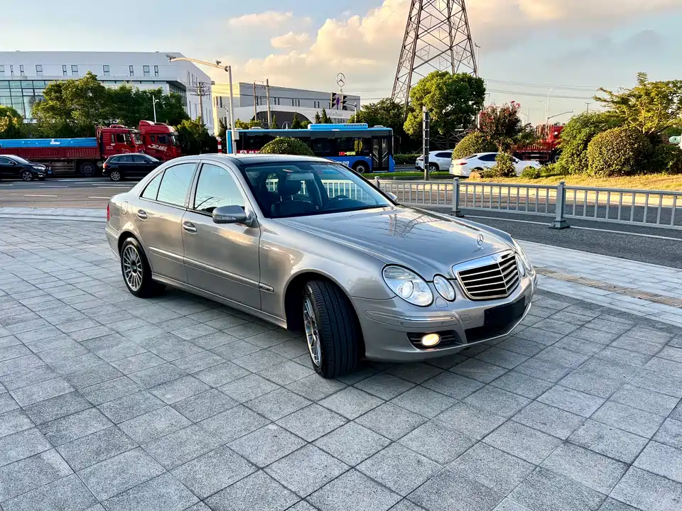 Mercedes-Benz E-class Mercedes-Benz E-class